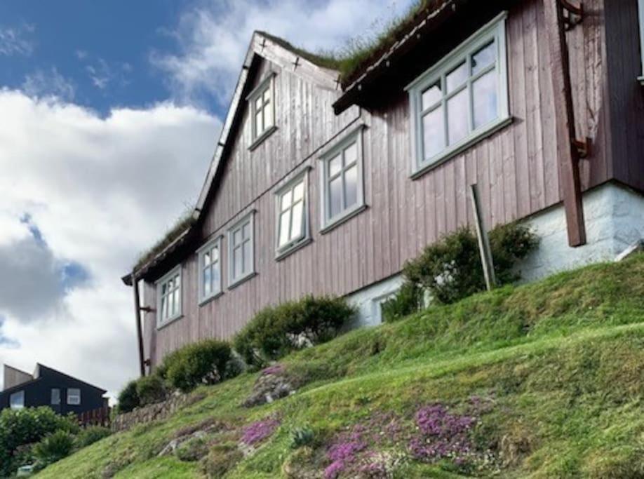 Cosy Groundfloor Apartment Sørvágur Екстериор снимка