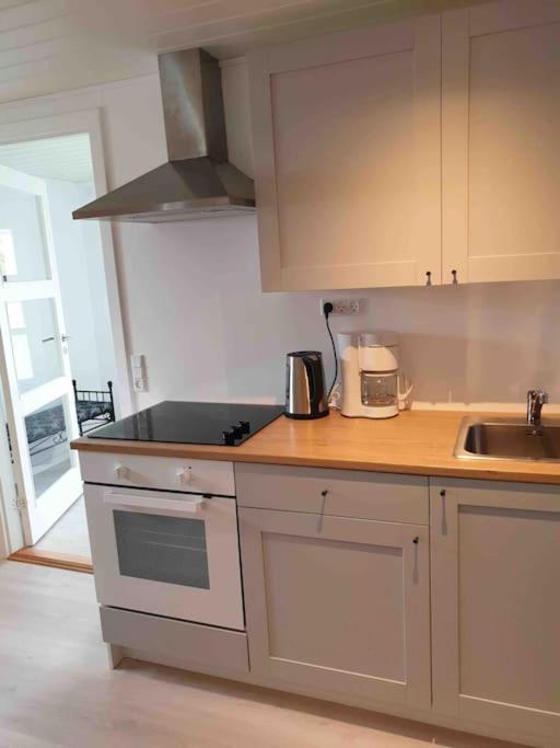 Cosy Groundfloor Apartment Sørvágur Екстериор снимка